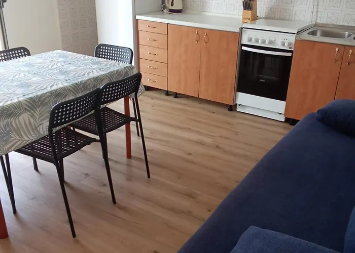 For 6 In Centar 马卡尔斯卡