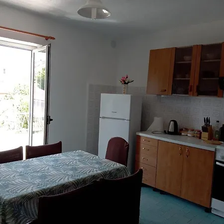 For 6 In Centar Apartment