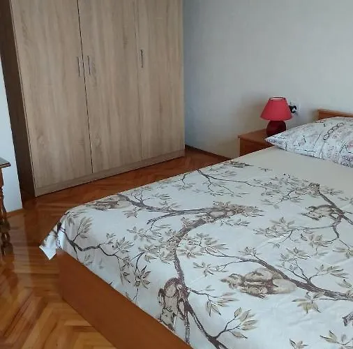 For 6 In Centar Апартаменти